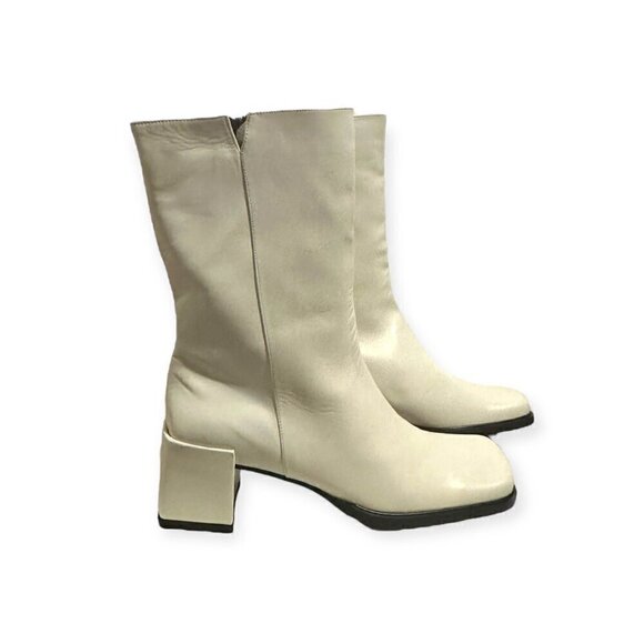Vintage Y2K Square Toe Mid Shaft Cream Leather Booties.  Size 38 EU. Made in Ita - Picture 5 of 10